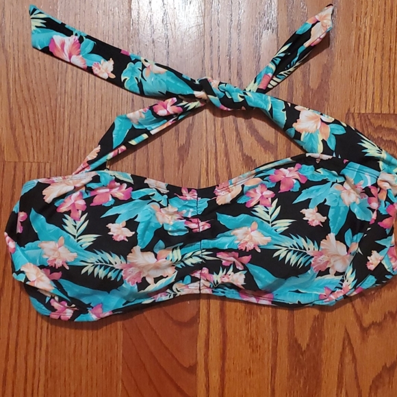 Forever 21 Other - bathing suit top